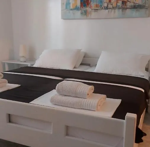 Apartments Duce شقة