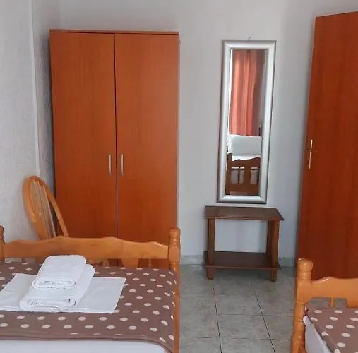 Apartments Duce شقة Duće