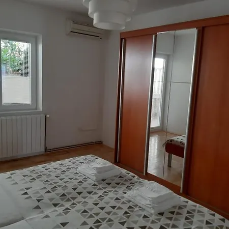 Apartments Duce Apartment *