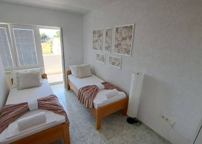 Apartamento Apartments Duce Duće